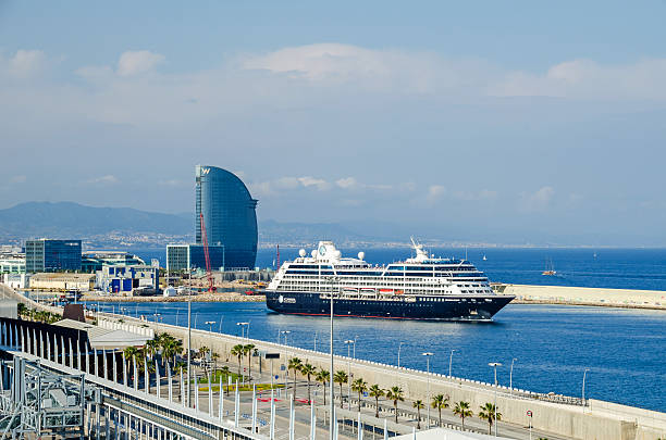 Cruceros, Puerto de Barcelona, turismo, economía