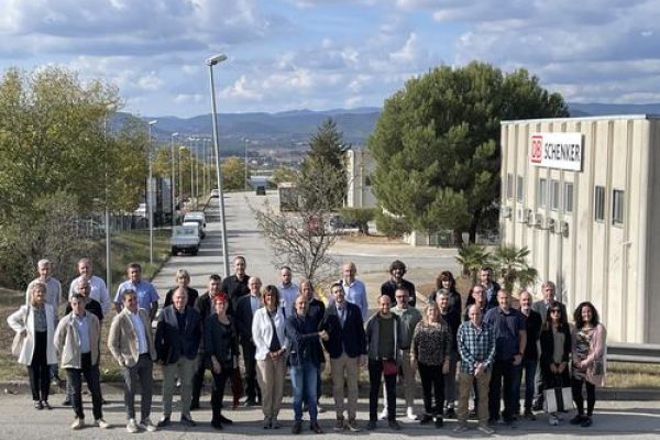 31 empresas del polígono Bufalvent de Manresa crean una cooperativa energética para reducir la factura de la luz