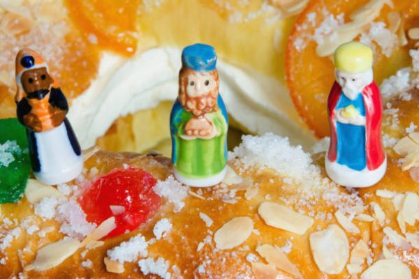 El Gremio de Pastelería de Barcelona calcula que se venderán cerca de un millón del tradicional Roscón de Reyes