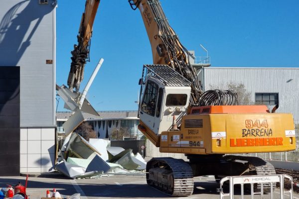 Obras de construcción del nuevo pabellón de Fira de Barcelona.