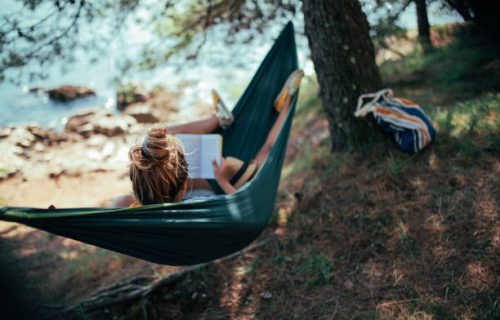 ¿Sabes qué contrato es el más adecuado si necesitas sustituir a un empleado que disfruta de sus vacaciones?