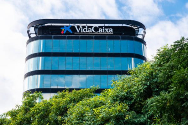 Caixabank, VidaCaixa, economía, seguros