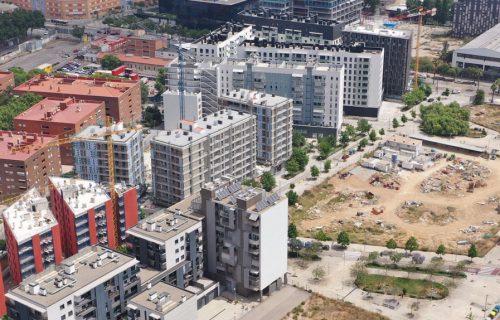 Barcelona inicia las obras para instalar una pérgola con placas fotovoltaicas en el parque de la Marina del Prat Vermell